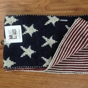 NWT Muk Luks Set of Scarf and Mittens.